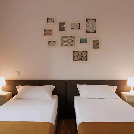 Фермерский дом Quinta Da Quinhas Вила-Прайа-де-Анкора